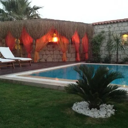 فندق Yuga ألاتشاتي