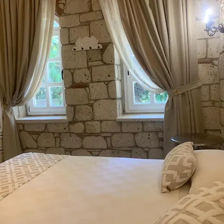 尤加阿拉卡提酒店 酒店 2*