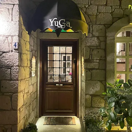 Yuga Hotel 2*