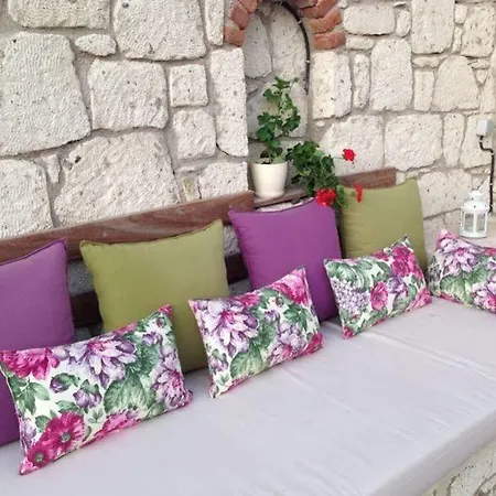 尤加阿拉卡提酒店 2* 阿拉恰特